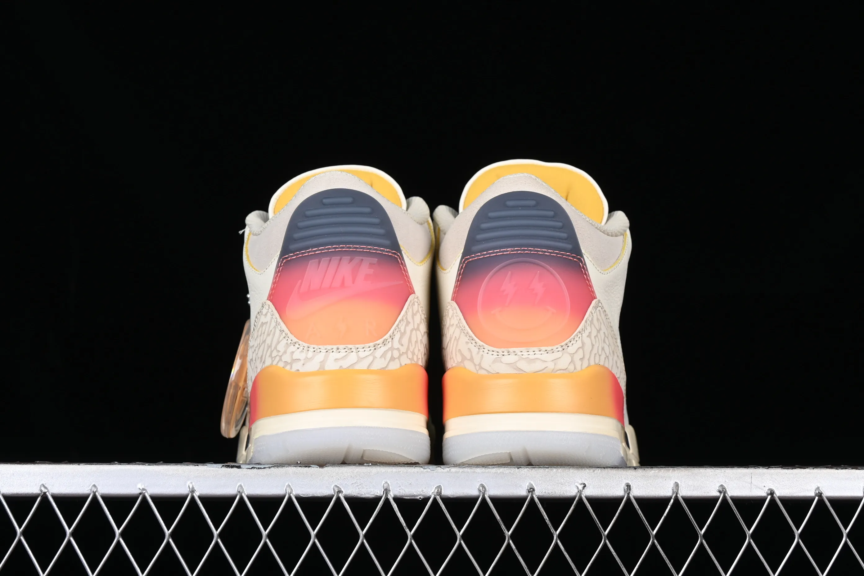 All categories Air Jordan Jordan series basketball shoes Air Jordan 3 pure original J.Balvin x Air Jordan 3 Retro AJ3 Joe 3 rainbow gradient FN0344-901